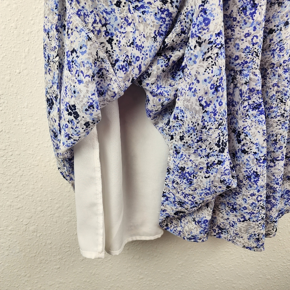 Vera Wang Smocked Tiered Sleeveless Blue & White Cottagecore Sundress Size Small - Picture 7 of 9
